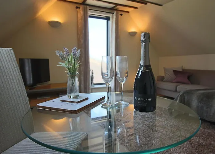 Frith Farm House Cottages