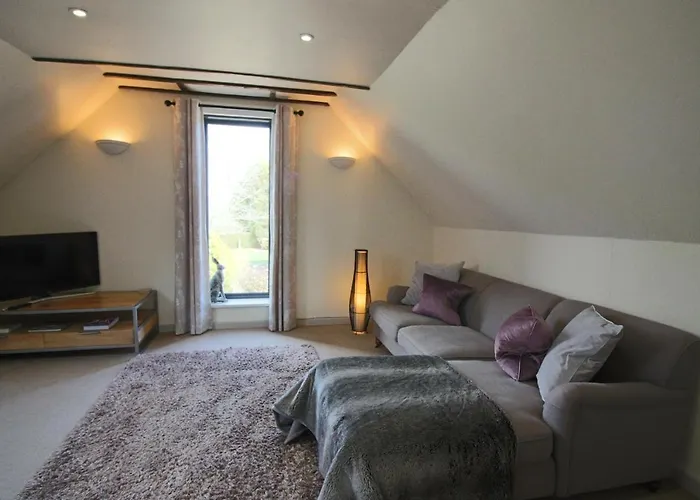 Frith Farm House Cottages