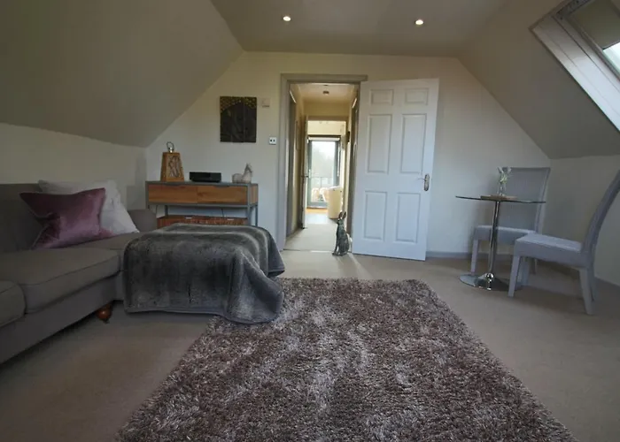 Frith Farm House Cottages