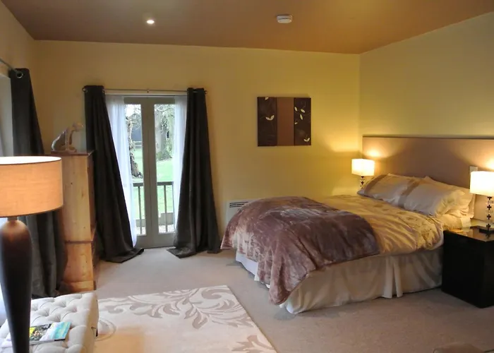 Frith Farm House Cottages